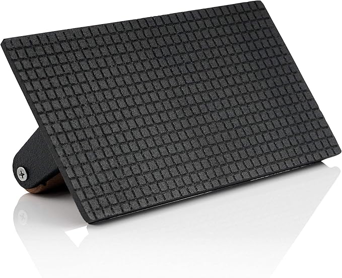 Prensa de Hierro Fundido con Mango de Madera – Firmeza y Tradición